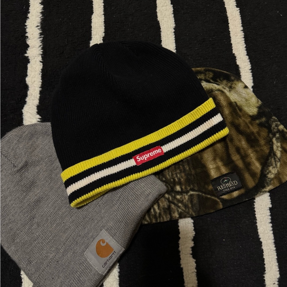 Supreme Black and Yellow, Carhartt and realtree Beanie 3in1, Excellent condition